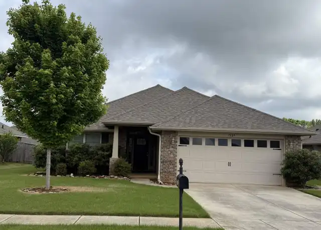 Property at 7529 Iredell Main NW, Madison, AL, 35757, 4 beds, 2 baths, [object Object]