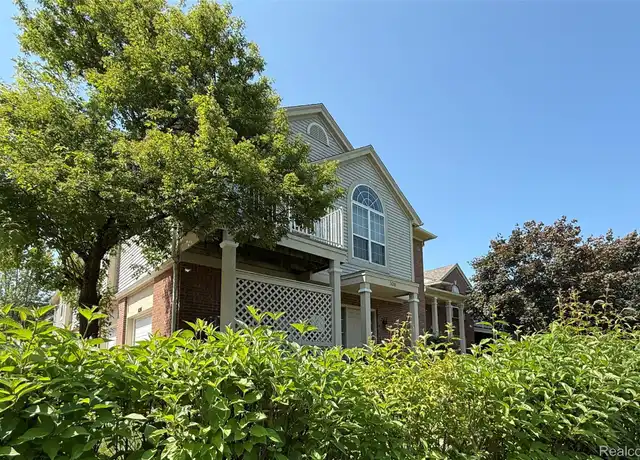 Property at 14201 Chesapeake Cir, Walled Lake, MI, 48390, 2 beds, 2 baths, [object Object]