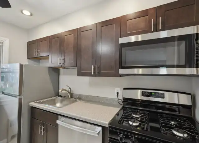 Property at 820 E Henry Clay St Unit 834-1, Whitefish Bay, WI, 53217, 2 beds, 1 bath, [object Object]
