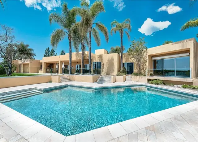 Photo of 10272 Overhill Dr, Santa Ana, CA 92705