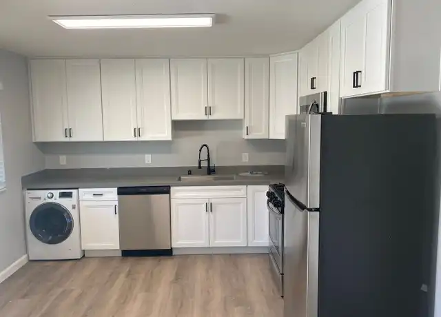 Property at 945 Pine Ave Unit 945-2, Carlsbad, CA, 92008, 1 bed, 1 bath, [object Object]