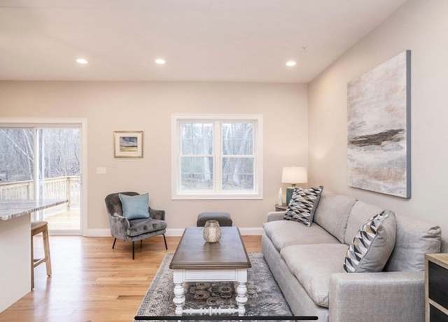 Photo of 10 Dora Dr Unit C, Taunton, MA 02780
