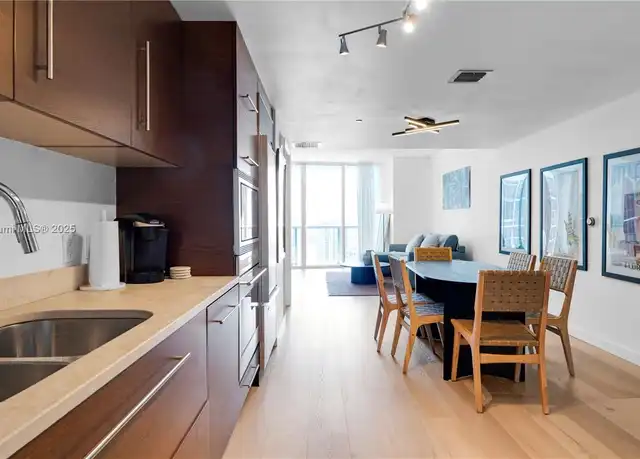 Property at 485 Brickell Ave #3911, Miami, FL, 33131, 1 bed, 1 bath, [object Object]