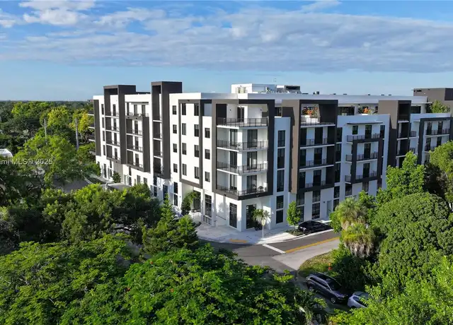 Property at 18300 SW 98th Ave Unit 307, Palmetto Bay, FL, 33157, 3 beds, 2 baths, [object Object]