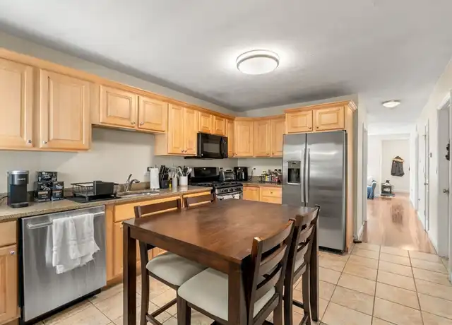 Property at 95 Kilsyth Rd Unit 1, Brighton, MA, 02135, 3 beds, 2 baths, [object Object]