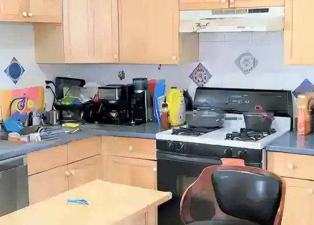 Property at 12 Craigie Ter, Somerville, MA, 02143, 2 beds, 1 bath, [object Object]