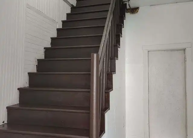 Property at 18 Orchard St, Auburn, NY, 13021, 3 beds, 1 bath, [object Object]