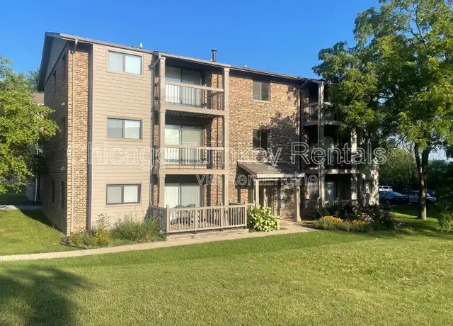 Property at 3258 W 184th St Unit 3S, Homewood, IL, 60430, 2 beds, 1 bath, [object Object]