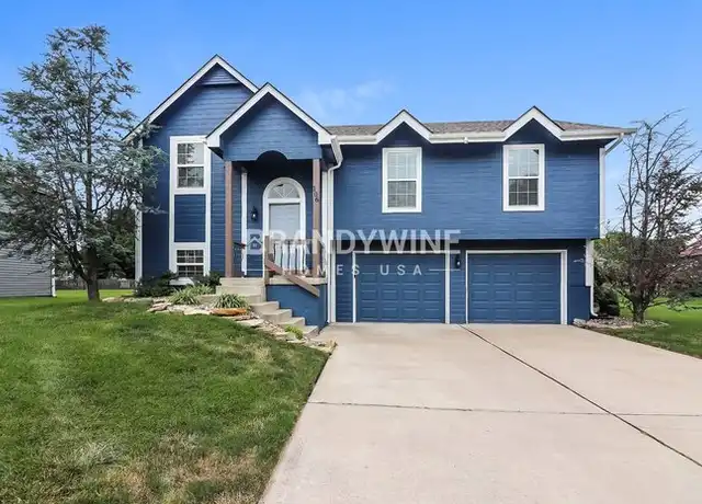 Property at 106 W Laredo Trl, Raymore, MO, 64083, 4 beds, 3 baths, [object Object]