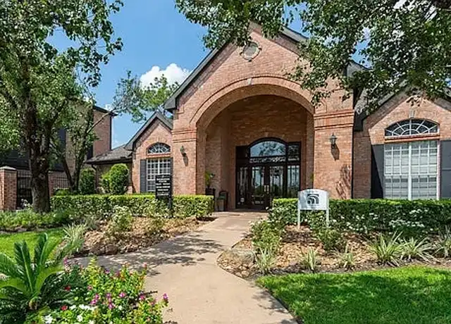 Property at Stonewood - 701 T C Jester Blvd, Houston, TX, 77008, 1-2 bed, 1-2 bath, [object Object]