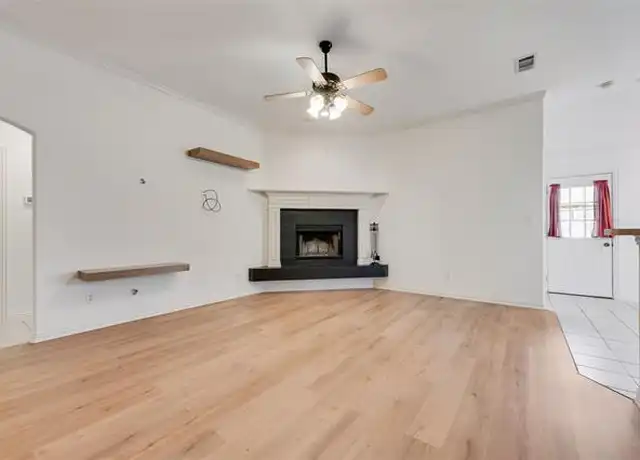 Property at 746 Countryside Dr, Aubrey, TX, 76227, 3 beds, 2 baths, [object Object]
