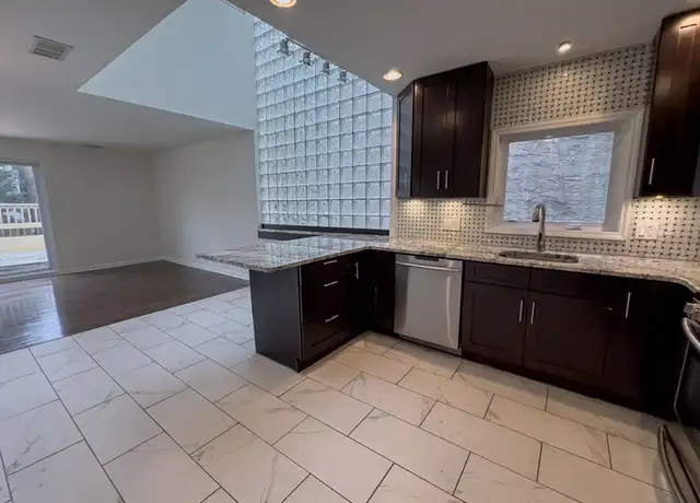 Property at 2038 Wallace St Unit 2/3R, Philadelphia, PA, 19130, 1 bed, 1 bath, [object Object]