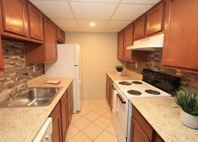 Property at 7168 Baptist Rd Unit 201, Bethel Park, PA, 15102, 1 bed, 1 bath, [object Object]