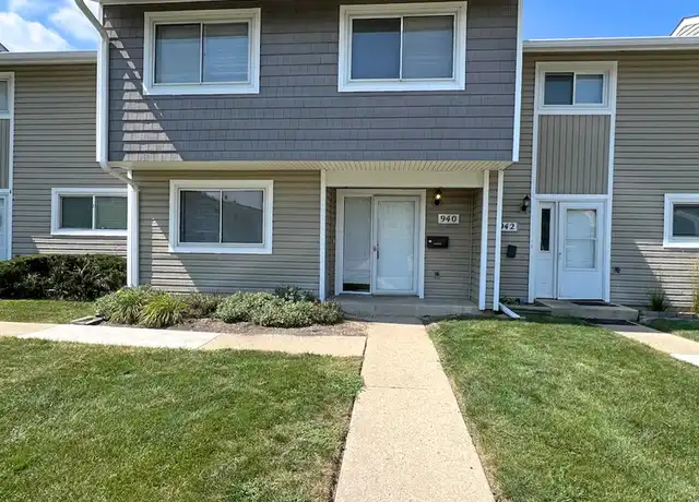 Property at 940 Sandpiper Ct Unit 940, Bartlett, IL, 60103, 3 beds, 2.5 baths, [object Object]