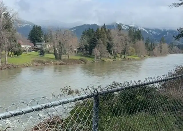 Property at 1878 Rogue River Hwy Unit 4, Grants Pass, OR, 97527, 2 beds, 1 bath, [object Object]