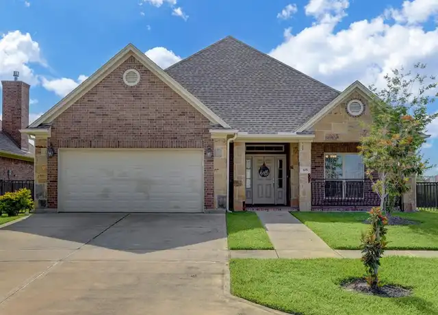 Property at 305 Twin Timbers Ln, Kemah, TX, 77565, 3 beds, 2 baths, [object Object]