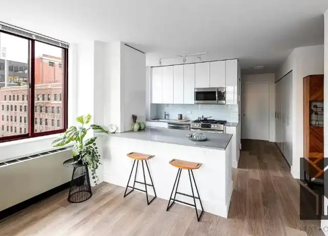 Property at 444 W 35th St, New York, NY, 10001, 2 beds, 1 bath, [object Object]