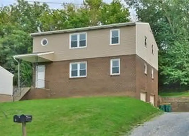 Property at 2329 McKees Rocks Rd Unit 1, McKees Rocks, PA, 15136, 2 beds, 1 bath, [object Object]