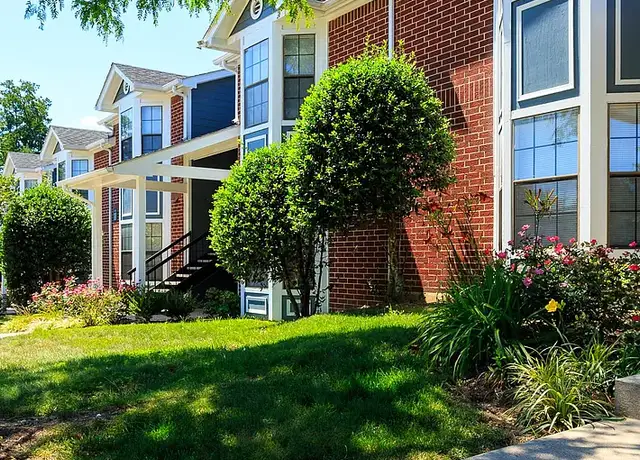 Photo of 1723 Long Shadows Ct, Woodbridge, VA 22192