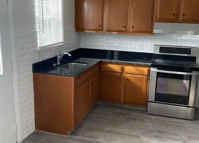 Property at 221 West St Unit 21, Leominster, MA, 01453, 2 beds, 1 bath, [object Object]