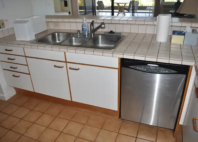 Property at 50 Puu Anoano St #2904, Lahaina, HI, 96761, 2 beds, 2 baths, [object Object]