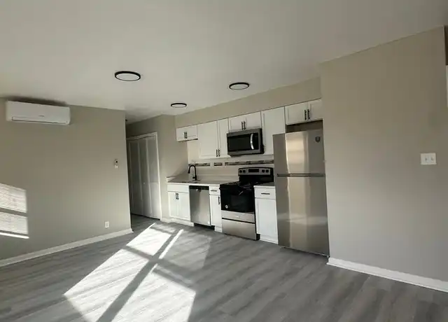 Property at 7032 E 10th St Unit A03, Indianapolis, IN, 46219, 2 beds, 1 bath, [object Object]