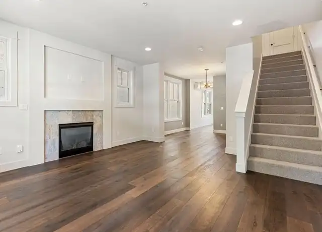 Property at 126 SW Grover St, Portland, OR, 97239, 3 beds, 3.5 baths, [object Object]