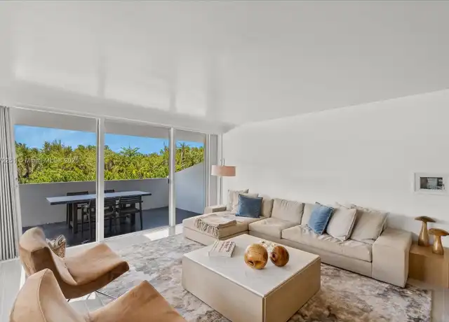 Property at 155 Ocean Lane Dr #208, Key Biscayne, FL, 33149, 2 beds, 2 baths, [object Object]
