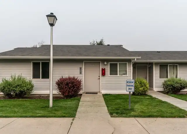 Property at 550 E 8th Ave, Kettle Falls, WA, 99141, 1 bed, 1 bath, [object Object]