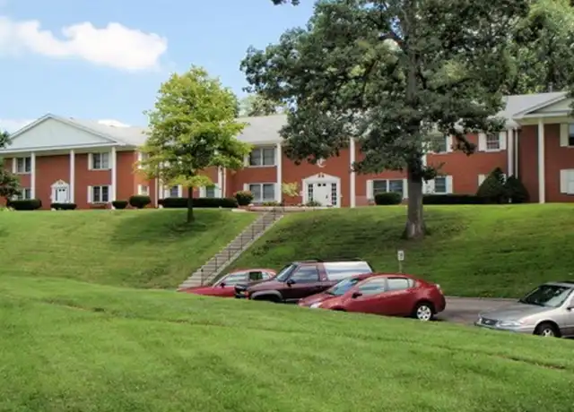 Property at 1450 18th Ave Unit B15, Rock Island, IL, 61201, 1 bed, 1 bath, [object Object]