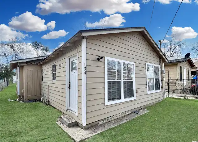 Property at 134 Arizona, San Antonio, TX, 78207, 3 beds, 1 bath, [object Object]