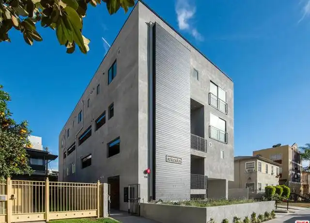 Property at 118 Orlando Ave Unit 102, Los Angeles, CA, 90048, 2 beds, 2 baths, [object Object]
