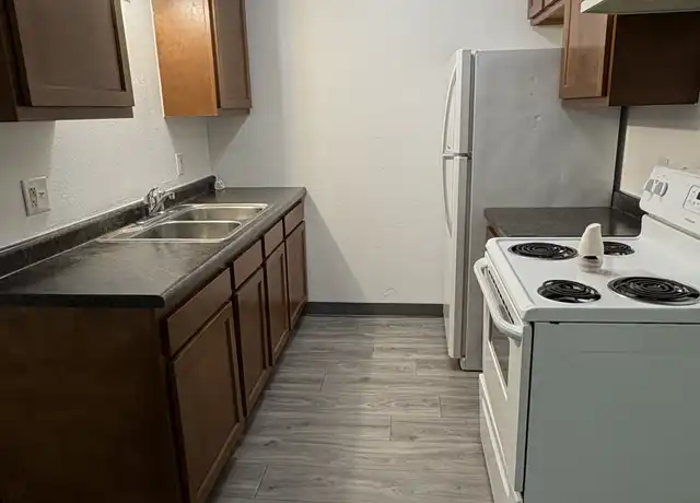 Property at 685 E Michigan Ave Unit 209, Battle Creek, MI, 49014, 1 bed, 1 bath, [object Object]