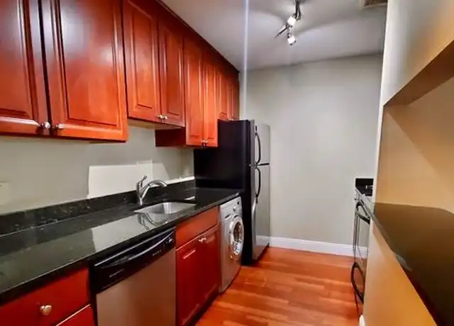 Property at 230 Eastern Ave #202, Manchester, NH, 03104, 2 beds, 1 bath, [object Object]