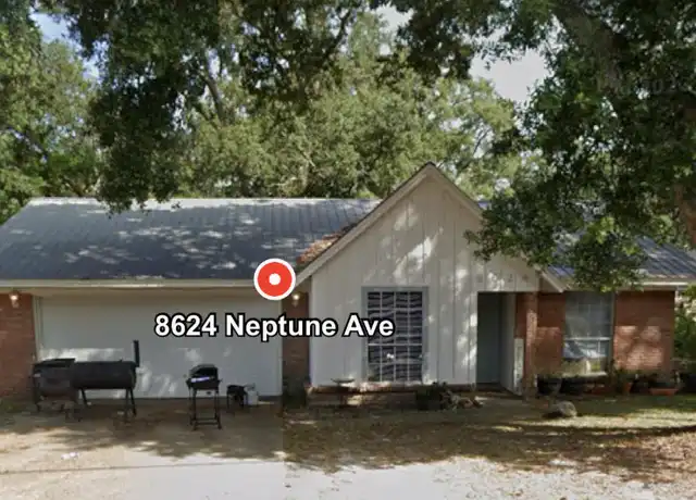 Property at 8624 Neptune Ave, Ocean Springs, MS, 39564, 3 beds, 2 baths, [object Object]