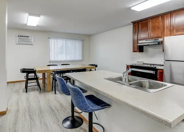 Property at Elm Creek Commons - 13653 Territorial Rd, Maple Grove, MN, 55369, 0-3 beds, 1-2 bath, [object Object]
