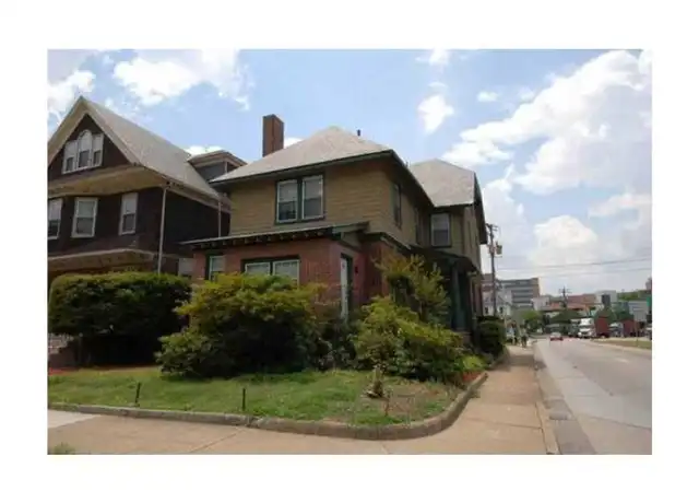 Property at 833 Westover Ave Unit 3, Norfolk, VA, 23507, 2 beds, 1 bath, [object Object]