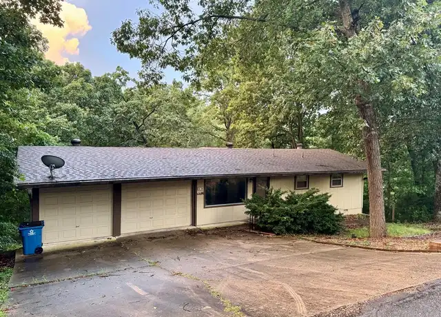 Property at 19 Gore Ln, Bella Vista, AR, 72715, 2 beds, 2 baths, [object Object]
