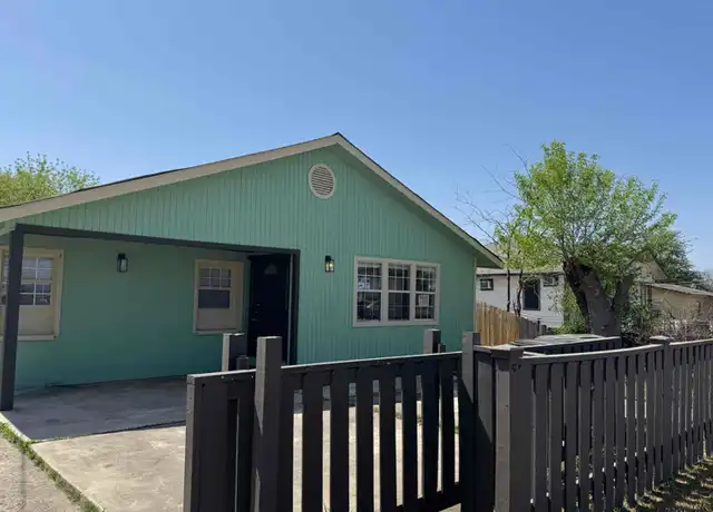 Property at 610 Fenfield Ave Unit A, San Antonio, TX, 78211, 3 beds, 2 baths, [object Object]