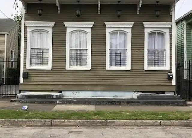 Property at 7810 Hickory St, New Orleans, LA, 70118, 2 beds, 2 baths, [object Object]