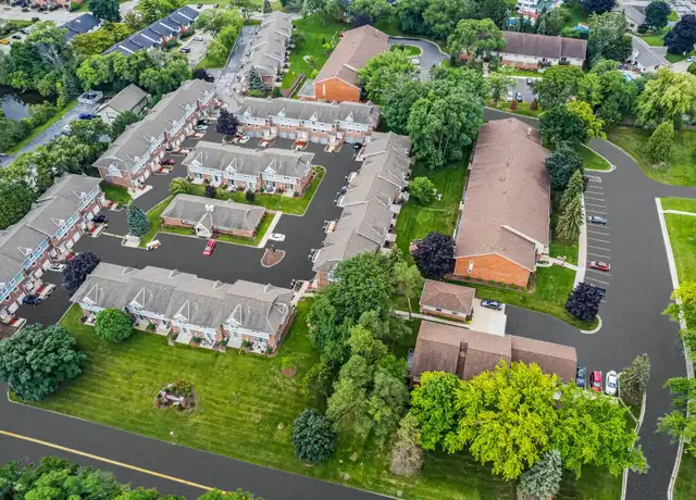 Property at Apple Valley Associates LLC - W158N8398 Steven Mack Dr, Menomonee Falls, WI, 53051, 2 beds, 1-2 bath, [object Object]