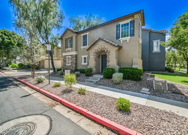 Property at 5716 S 21st Ter, Phoenix, AZ, 85040, 2 beds, 2 baths, [object Object]