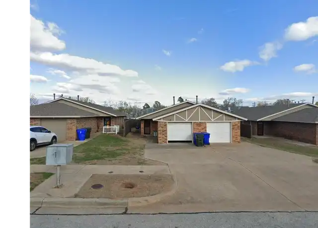 Property at 119 Monticello Rd, Norman, OK, 73072, 2 beds, 1 bath, [object Object]