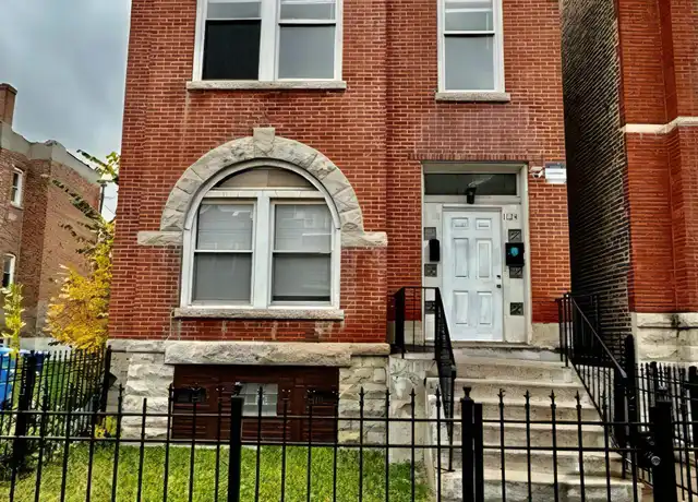 Property at 1124 S Sacramento Blvd Unit 1, Chicago, IL, 60612, 2 beds, 1 bath, [object Object]