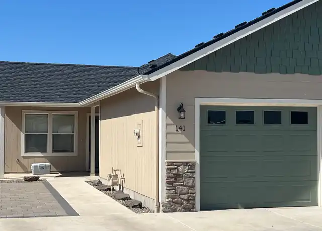 Property at 141 Northridge Ter, Medford, OR, 97501, 2 beds, 2 baths, [object Object]