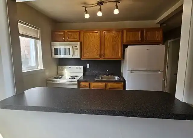 Property at Presidential Square Apartments - 640 South Ave, Secane, PA, 19018, 2 beds, 1.5 baths, [object Object]