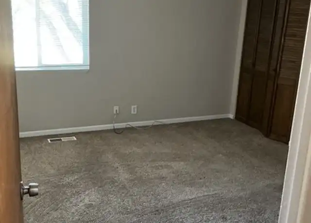 Property at 3119 W Willow Knolls Dr Unit 39B, Peoria, IL, 61614, 2 beds, 1.5 baths, [object Object]