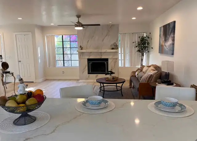 Property at 3 BR 3 BA CROWN POINT TOWNHOME - 1961 Reed Ave, San Diego, CA, 92109, 3 beds, 3 baths, [object Object]