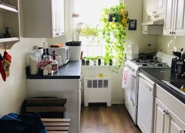 Property at 674 Perth Pl Unit A, Philadelphia, PA, 19123, 3 beds, 1 bath, [object Object]