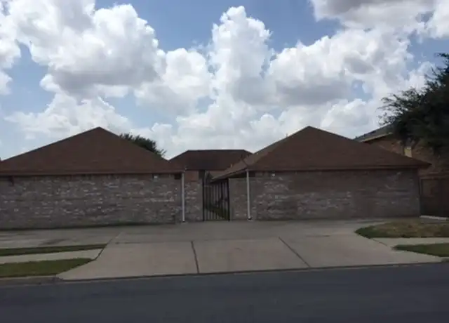 Property at 2813 N 30th St Unit C, McAllen, TX, 78501, 2 beds, 2 baths, [object Object]